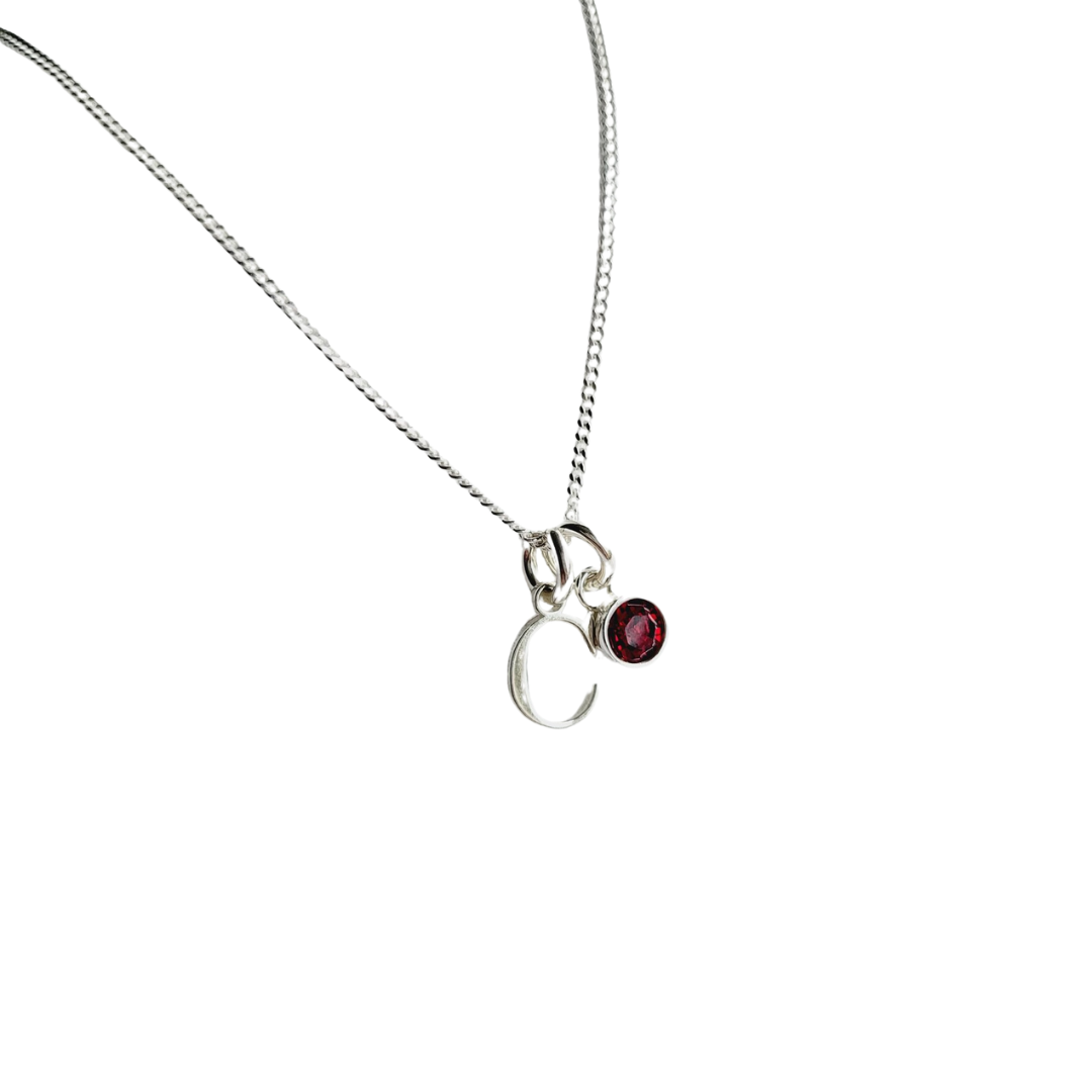 Birthstone Initial Necklace - Draag je kinderen altijd dichtbij je